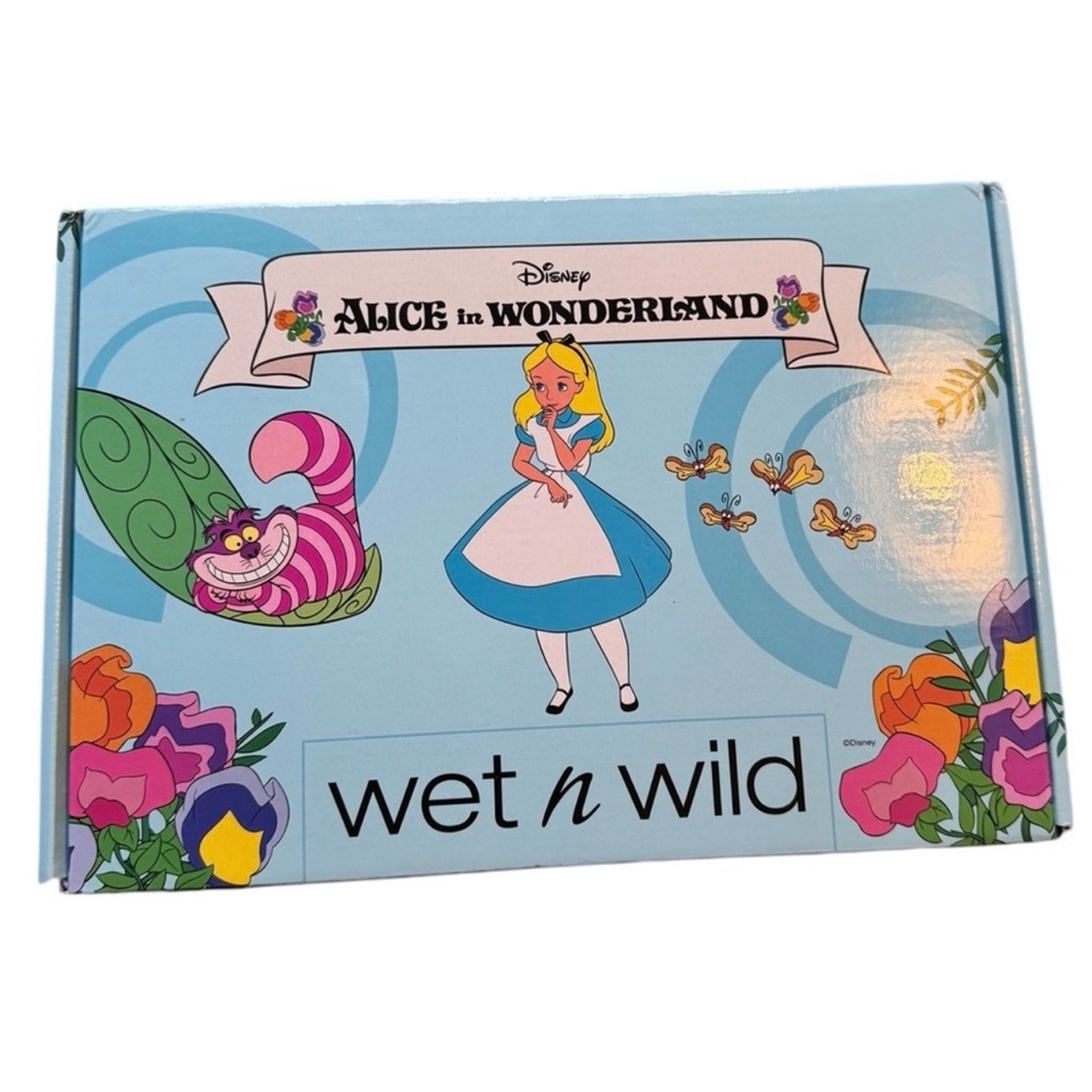 Brand new in box collectors PR Alice and Wonderland X Wet n Wild collab!